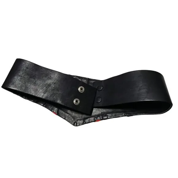 1980s Repoussage Leather Design in Black Red Cinching Belt  display picture 3